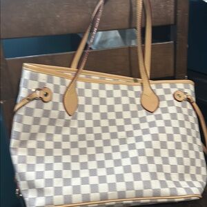 Checkered Tote Bag - Beige and White